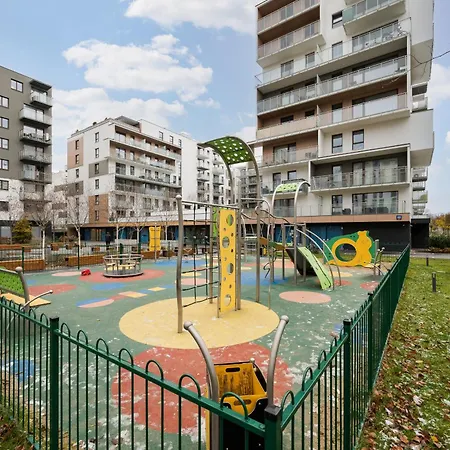 Wola Jana Kazimierza Stylish Warsaw